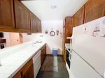 Mammoth Lakes Condo Rental Sunshine Village 134 - Fully Equipped Kitchen